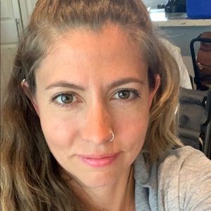 Meet your Posher, Carla